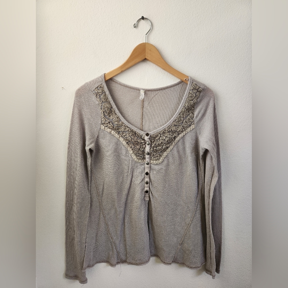 Free People Diego Thermal Top Long Sleeve Fuzzy Yarn Cozy Waffle Knit Gray Large